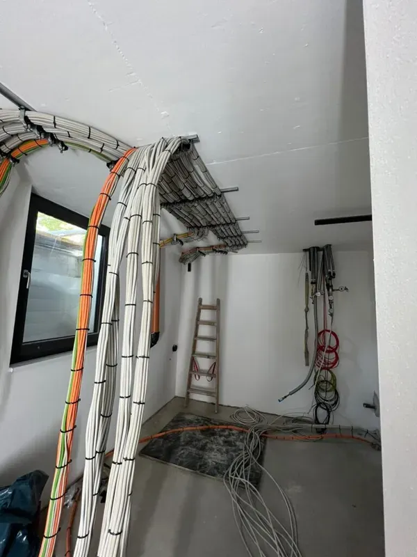 Professionelle Kabelführung im Neubau